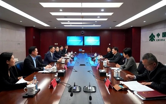 余红辉会见四川省乐山市委副书记、、、市长陈光浩一行