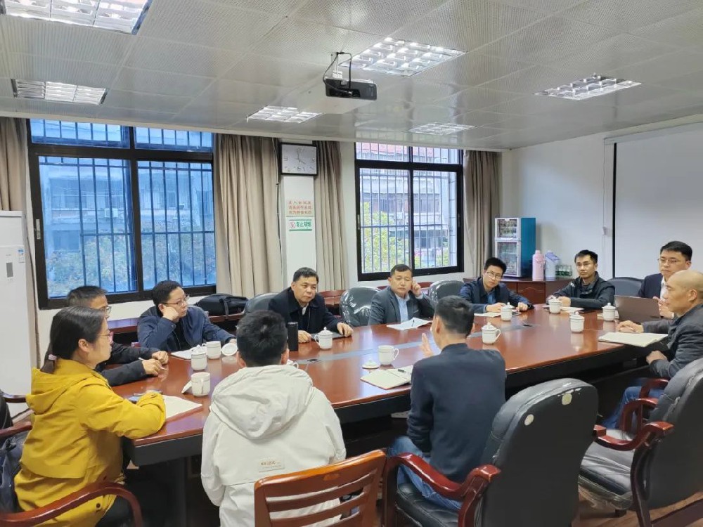 湖南省林业局基金站、林科院、法改处及联交所调研组一行到Easybet林业调研